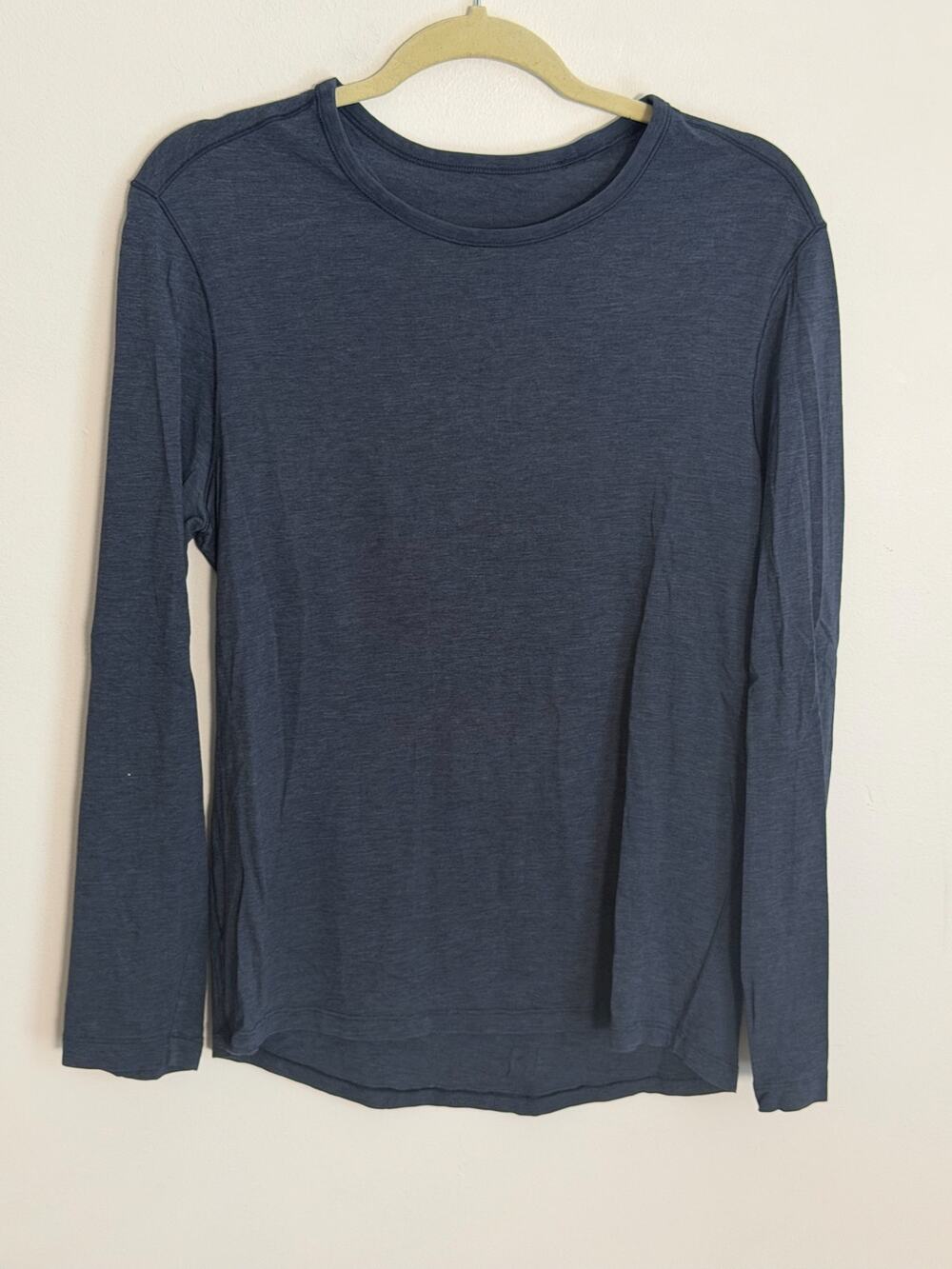 Lululemon Long Sleeve Men's tee size small